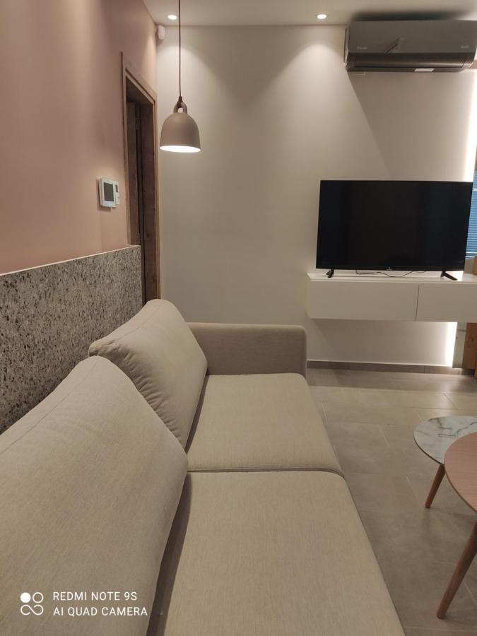 Pink Rose Luxury And Comfort Apartment At The Centre Of Превеза Екстериор снимка